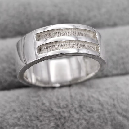 MEMORIAL MENS DOUBLE CHANNEL SILVER BAND