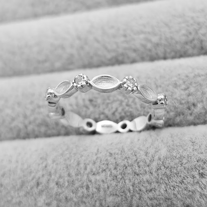 MEMORIAL FULL SMOOTH EDGE CZ MARQUISE RING