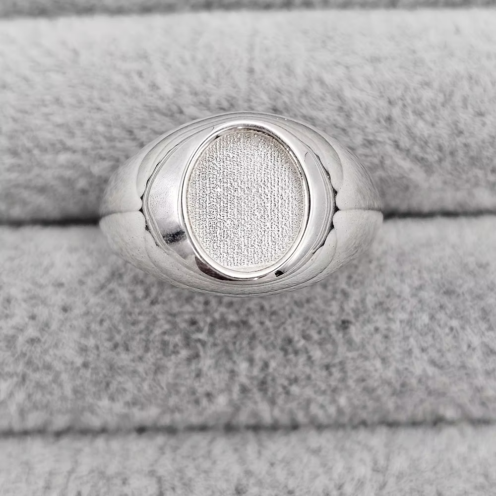 MEMORIAL MENS OVAL SIGNET RING