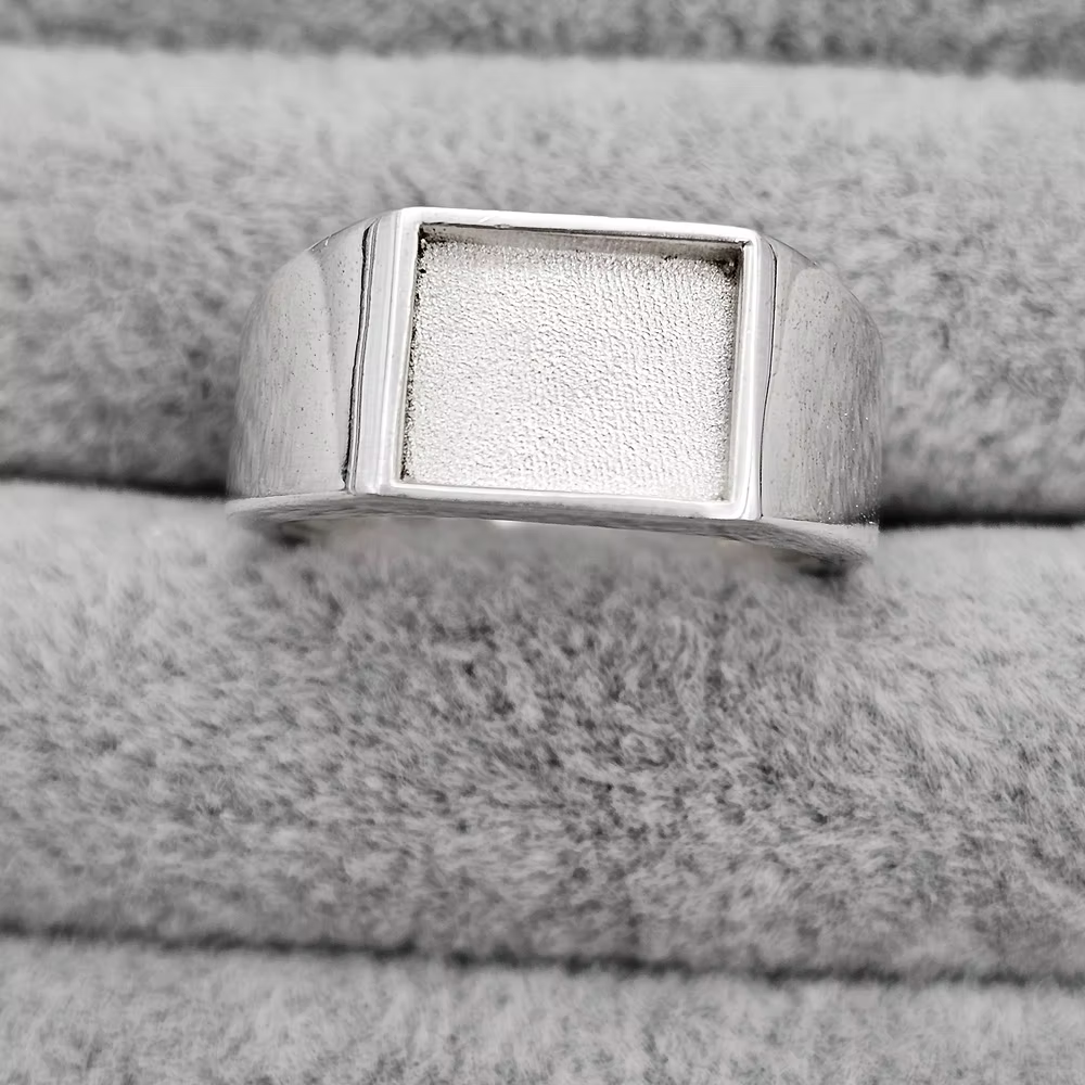 MEMORIAL MENS RECTANGULAR SIGNET RING