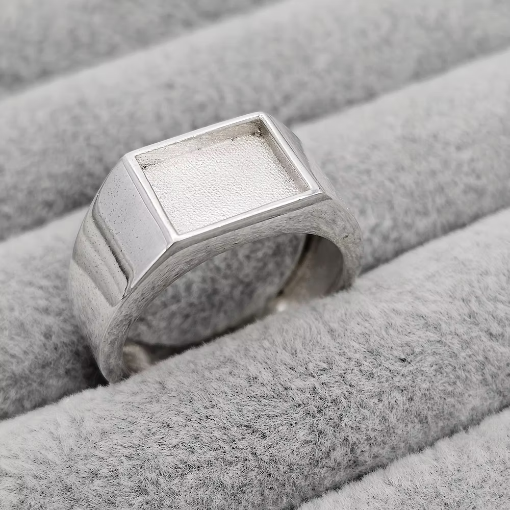 MEMORIAL MENS RECTANGULAR SIGNET RING
