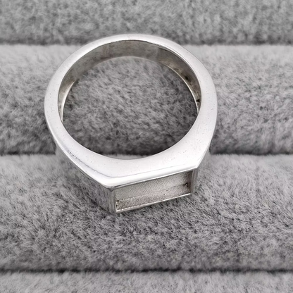 MEMORIAL MENS RECTANGULAR SIGNET RING