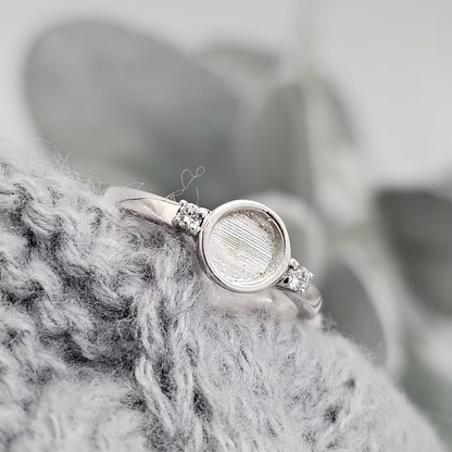 MEMORIAL ROUND DOUBLE CZ RING