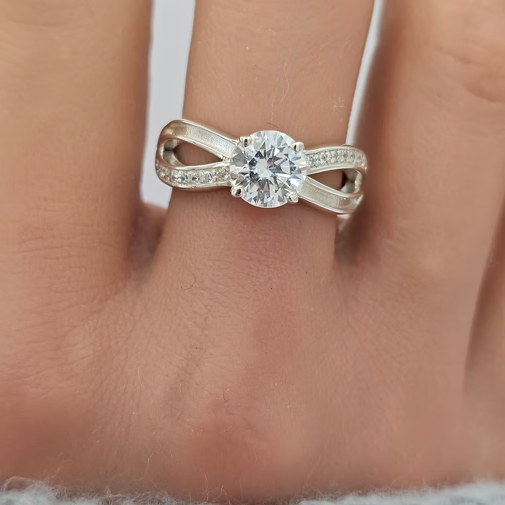 MEMORIAL SOLITAIRE CZ INFINITY 925 SILVER RING